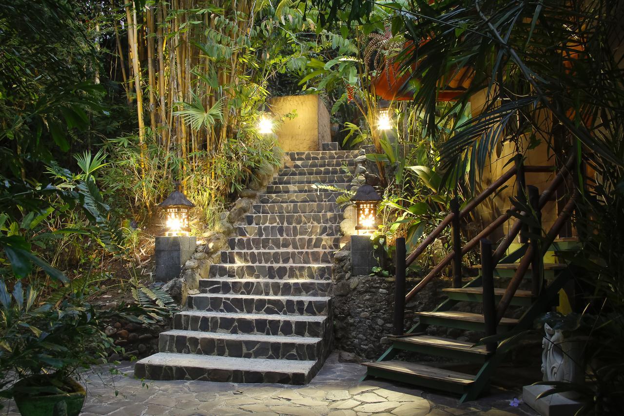 Waterfall Villas Baru Exterior photo